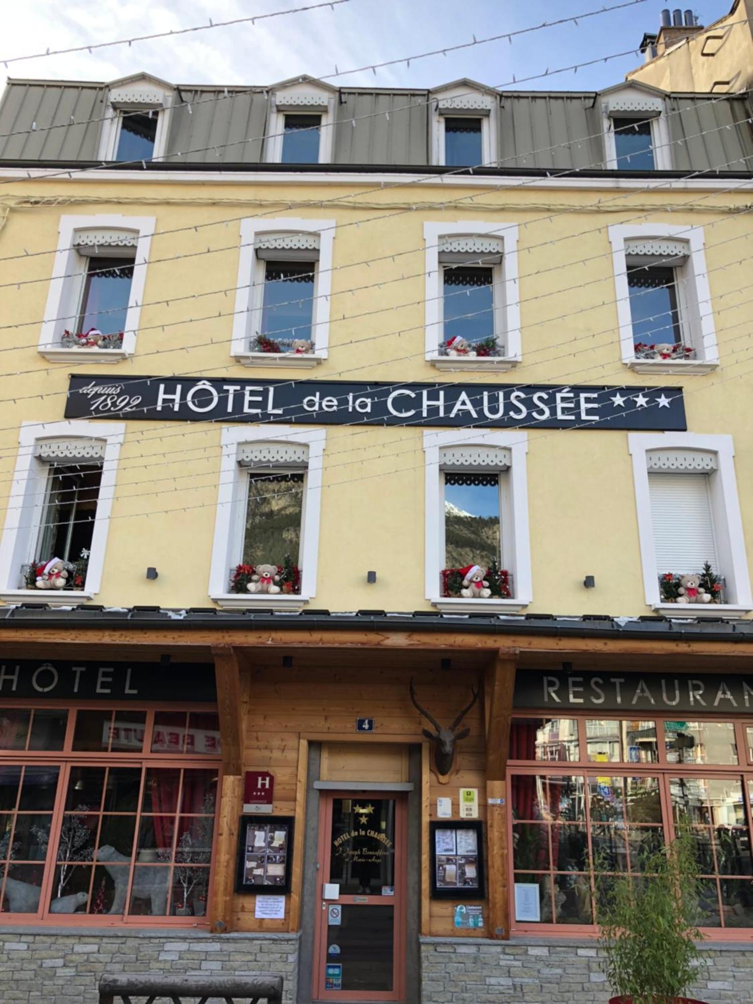 Briançon Hotel Restaurant De La Chaussee מראה חיצוני תמונה