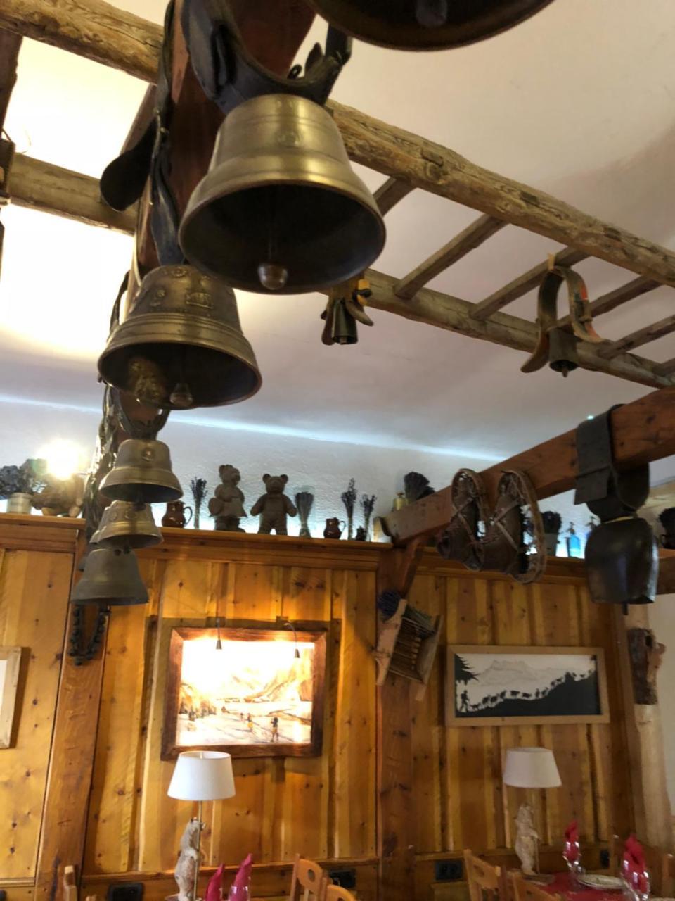 Briançon Hotel Restaurant De La Chaussee מראה חיצוני תמונה