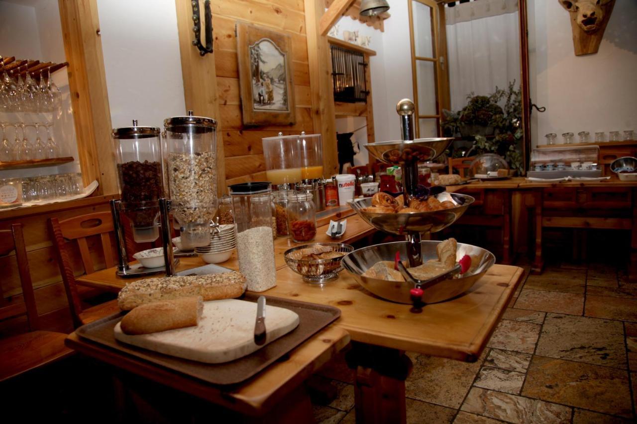 Briançon Hotel Restaurant De La Chaussee מראה חיצוני תמונה